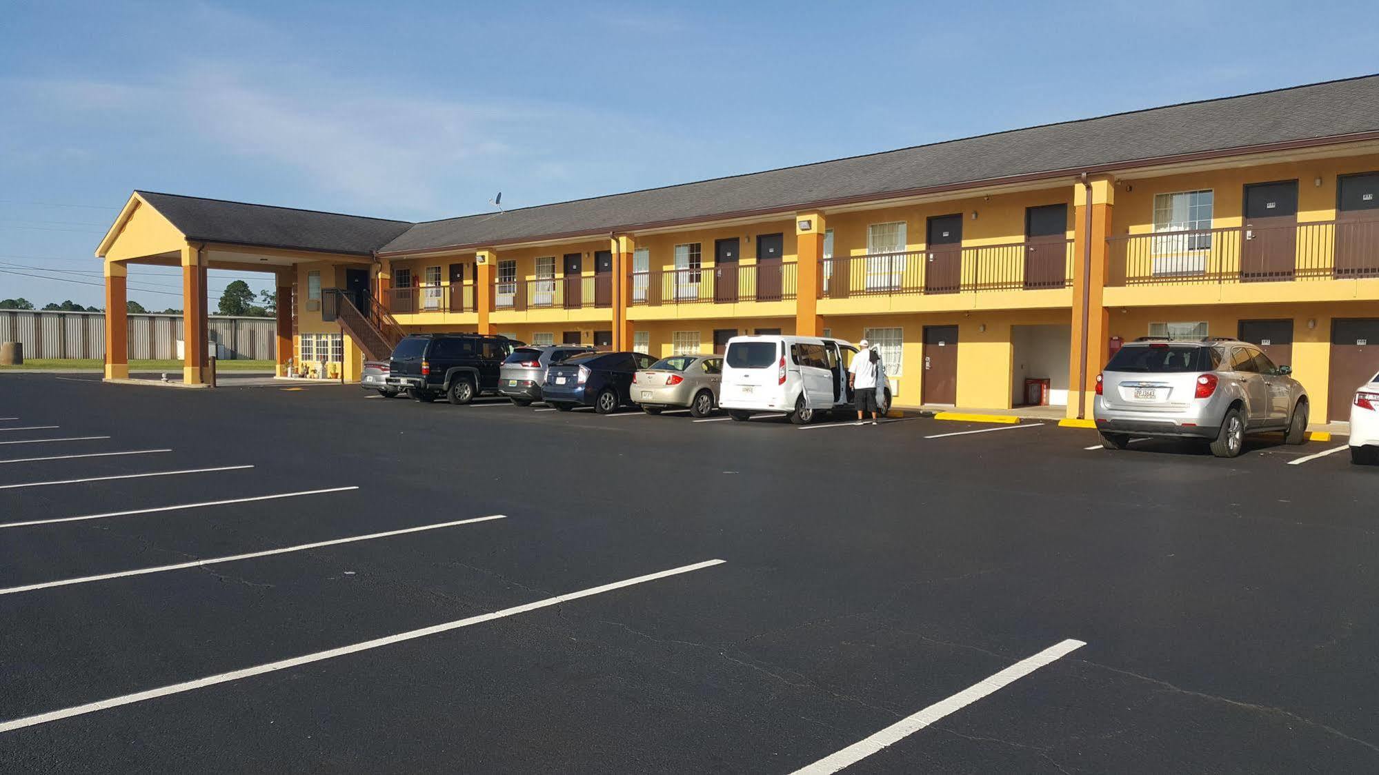 Executive Inn Pelham エクステリア 写真